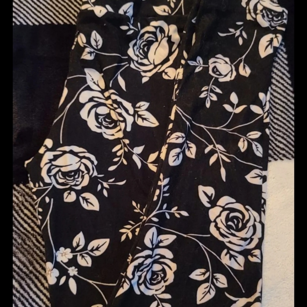 Lularoe leggings